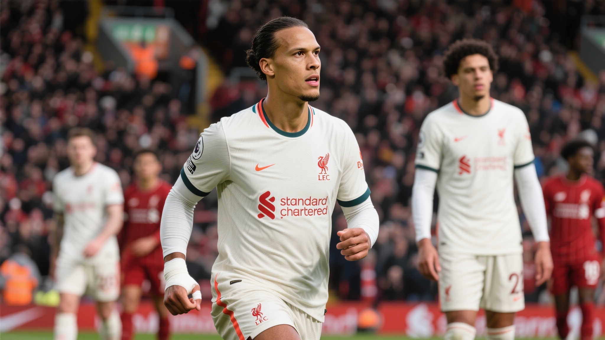 利物浦寻觅潜力后卫,锻造未来范迪克继任者 近年来,由于伤病和年龄增长因素,范迪克巅峰时期所展