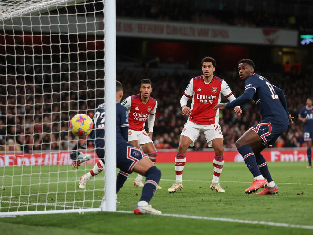 枪手本赛季欧冠防守数据傲视群雄：场均被射正次数惊艳